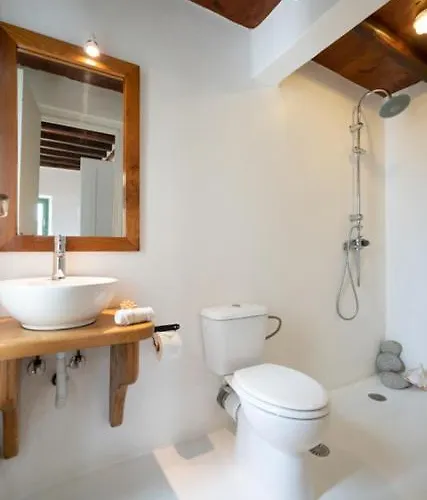 Daire Irilia, Private Pool With Unrestricted Sea View