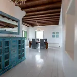 Apartment Irilia, Private Pool With Unrestricted Sea View *