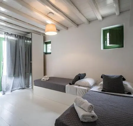 Irilia, Private Pool With Unrestricted Sea View Apartment