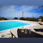 アパート Irilia, Private Pool With Unrestricted Sea View *