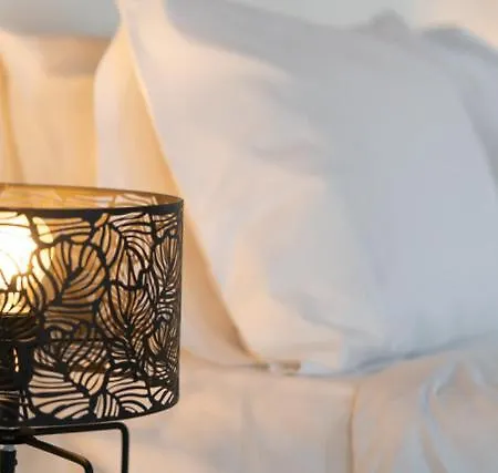 Irilia, Private Pool With Unrestricted Sea View Apartment *