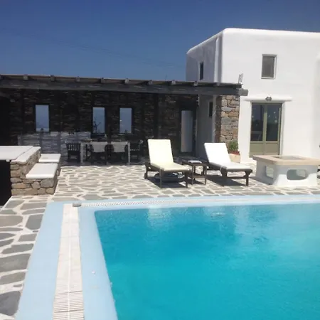 Irilia, Private Pool With Unrestricted Sea View Apartment *