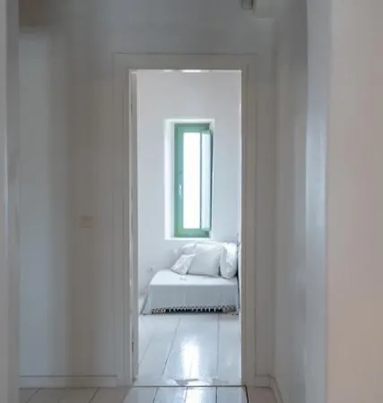 Irilia, Private Pool With Unrestricted Sea View アパート Fanari