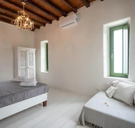 アパート Irilia, Private Pool With Unrestricted Sea View Fanari